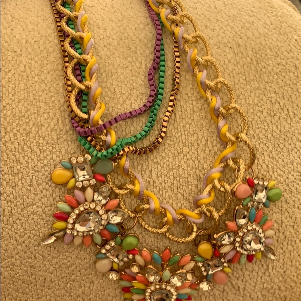 Statement necklace